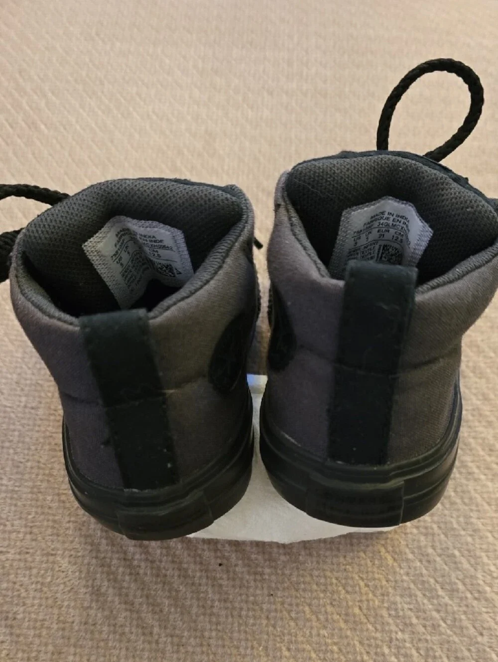 Converse Kids' Chuck Taylor All Star Street Mid Shoes Size 5